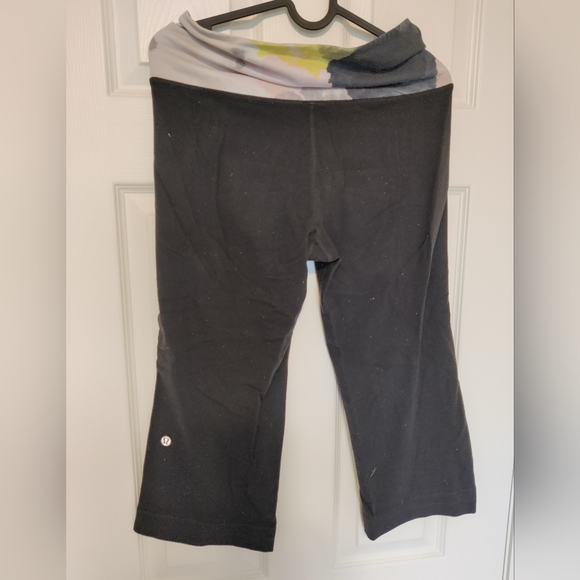 Lululemon classic crop, size 6 - Picture 5 of 5